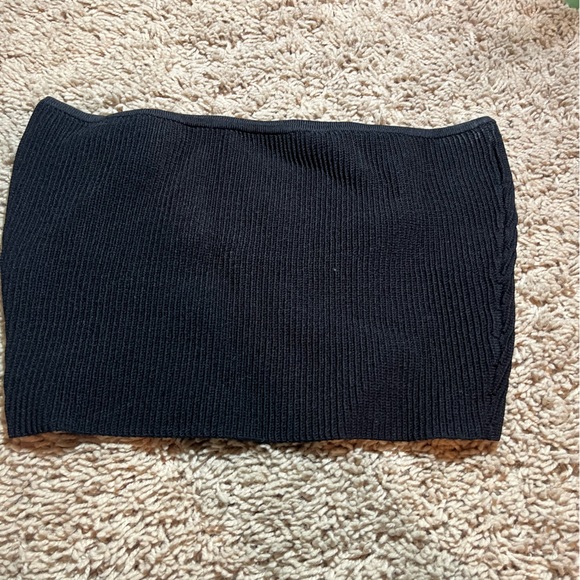 Black Wilfred Sculptknit Cropped Tube Top - Picture 4 of 4
